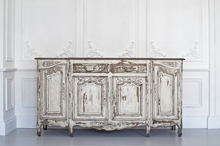 Stuck Schrank mit Ornamenten
